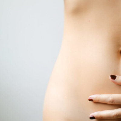 Témoignages : elles utilisent l’huile de CBD pour soulager l’endométriose