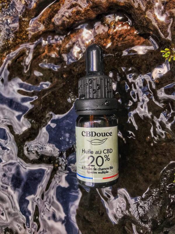 huiles cbd 20% pour règles douloureuses